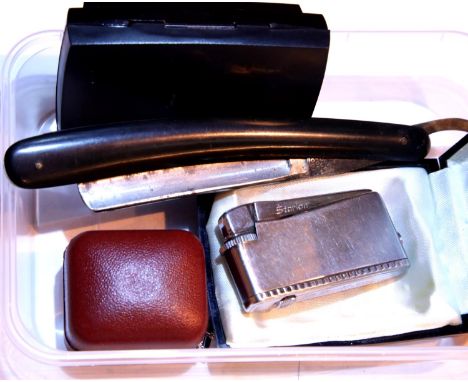 Cut throat razor, two tie pins and two lighters. P&amp;P Group 1 (£14+VAT for the first lot and £1+VAT for subsequent lots) 