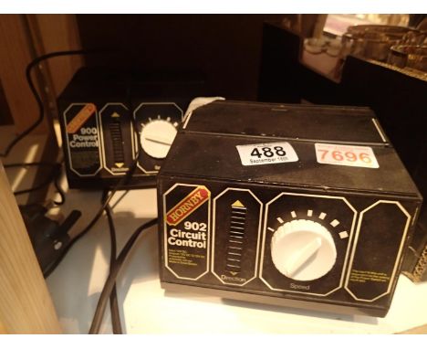 Two Hornby power controllers, 900 and 902. P&amp;P Group 2 (£18+VAT for the first lot and £3+VAT for subsequent lots) 