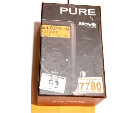 Boxed Pure Move 2500 radio. P&amp;P Group 2 (£18+VAT for the first lot and £3+VAT for subsequent lots) 