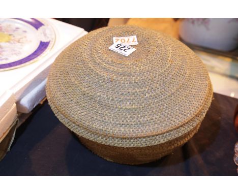 Vintage lined wicker covered basket with contents of buttons and sewing reels etc. P&amp;P Group 2 (£18+VAT for the first lot