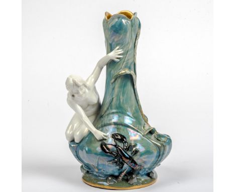 Jugendstil Vase um 1900 , Bauer, Rosenthal &amp;amp; Co. Kronach "Neckerei", Vase mit plastischem Mädchen auf der Schulter na