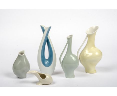 Konvolut Rosenthal-Vasen, Entw. Fritz Heidenreich, 50er Jahre 5 Teile, Modell-Nr. 2592, 2594, 2619, 2632 und 2690; Orchideenk