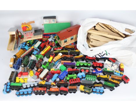Brio - Thomas the Tank Engine &amp; Friends - Train Set to include wooden tracks, buildings, trains, coaches and carriages. I