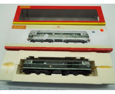 Hornby - an OO gauge DCC Ready model class 31 A-I-A  diesel electric locomotive, op no D5512, green livery, # R 2420, appears