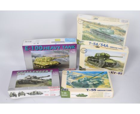 Dragon, PST - Five boxed 1:72 scale plastic model tank kits. Lot includes Dragon #7256 E-100 Heavy Tank (with Blast Models BL