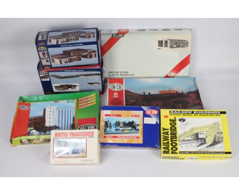OO gauge model railway scenics comprising Bachmann post-war station and station canopy (2 boxes) # 44-0013 and 44-0015; Helja