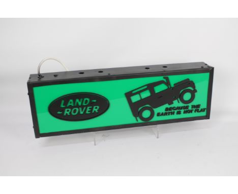 Unbranded - A vintage style illuminated Land Rover shop sign which measures 67 x 21 x 10 cm. It appears in Very Good conditio