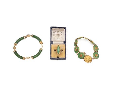 A yellow metal and green jade panel link bracelet and matching green jade ring, unmarked, both tested as 9ct, 22.5 grams, alo