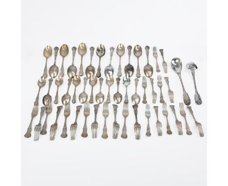 Victorian silver twelve setting King's pattern canteen minus knives, comprising twelve dinner forks, 1271 grams. Twelve servi