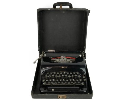 L.C.Smith &amp; Corona (Canada) 1930's portable typewriter in original case.
