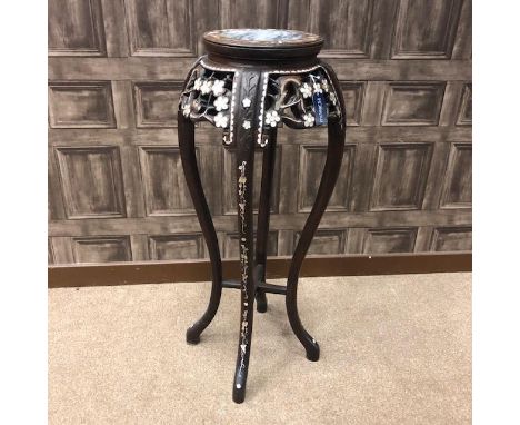20TH CENTURY CHINESE PLANT PEDESTAL, the circular top inset with marble and inlaid with mother of pearl, 92cm high