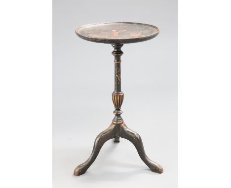 A SMALL CHINOISERIE LACQUER TRIPOD TABLE, EARLY 20TH CENTURY, with dished circular top and downswept legs. 51cm highThe absen