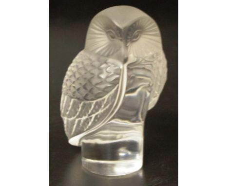 Lalique France crystal owl figurine etched to base, height 8.5cm approx