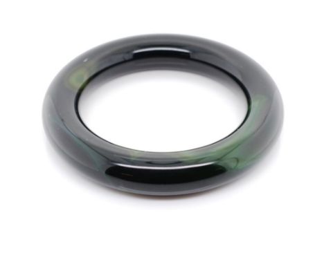 Green agate bangle approx 14mm round gauge and inside diameter 56mm