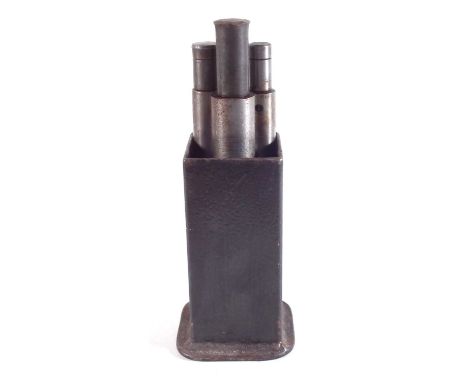 Wamadet Berdan de-capper, has 3 cylinders, pistol, rifle and a large rifle for up to .577, Complete with instructions and spa