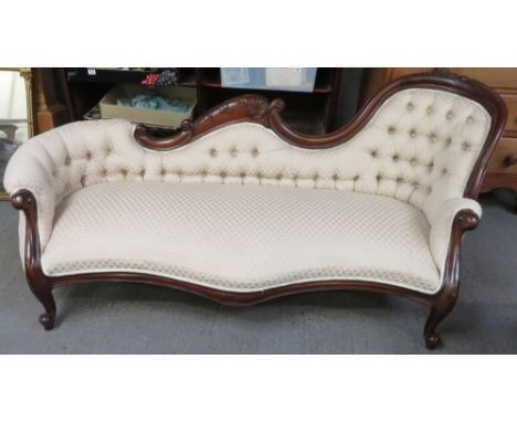 A Victorian mahogany framed button back chaise lounge, 88cm high,188cm long, 84cm deep