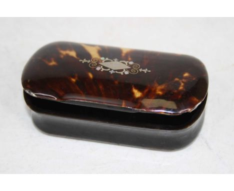 A 19th century horn pocket snuff box of shaped rectangular form, the hinged tortoiseshell lid with piquet work decoration, wi