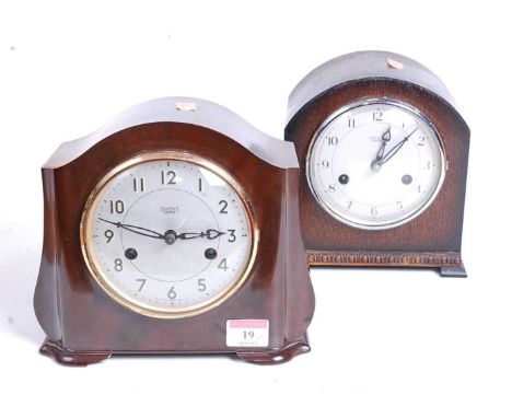 A 1930s bakelite cased eight-day mantel clock, the silvered dial showing Arabic numerals and signed Smiths Enfield, h.19cm; t