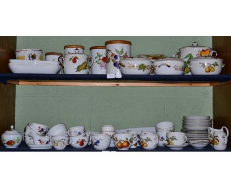 A Royal Worcester Evesham pattern tea/dinner service (two shelves)