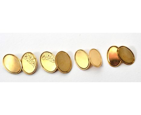 A pair of 9 carat foliate engraved chain linked double oval cufflinks and a pair of plain 9 carat gold double oval cufflinks 