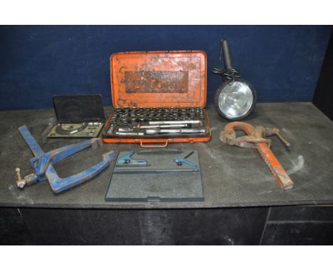 A COLLECTION OF ENGINEERING TEST EQUIPMENT AND TOOLS including a Moore and Wright 1-4in micrometre, a partial Clarke combinat