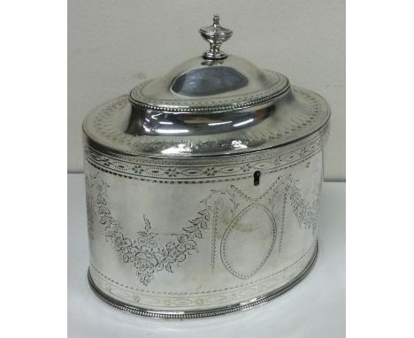 HESTER BATEMAN: A large George III 18th Century silver double tea caddy. London 1787.  Approx. 469 grams gross weight. Est. £