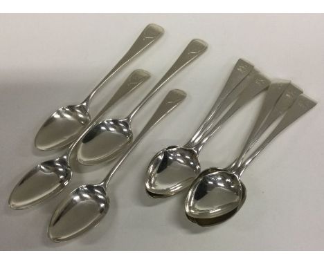 Two sets of Georgian silver teaspoons. London. Approx. 137 grams. Est. £50 - £80.