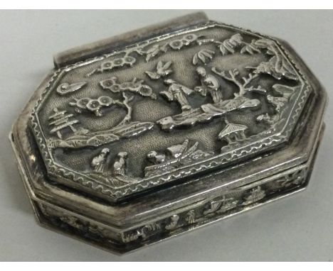 A silver snuff box with Chinoiserie decoration and inscription to base. Approx. 118 grams. Est. £300 - £400.