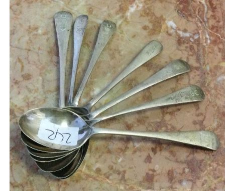 A heavy set of six silver rat tail spoons. Approx. 84 grams. Est. £20 - £30.