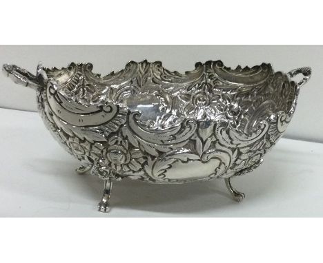 GLASGOW: A Victorian Scottish silver chased basket. 1892. By R &amp; W Sorley. Approx. 104 grams. Est. £100 - £200.