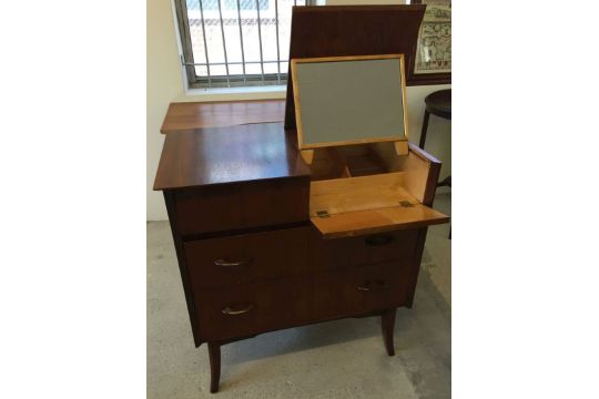 A Vintage Vanity Unit Chest Of Drawers With Lift Up Mirror A Vintage Vanity Unit Chest Of Drawers With Lift Up Mirror