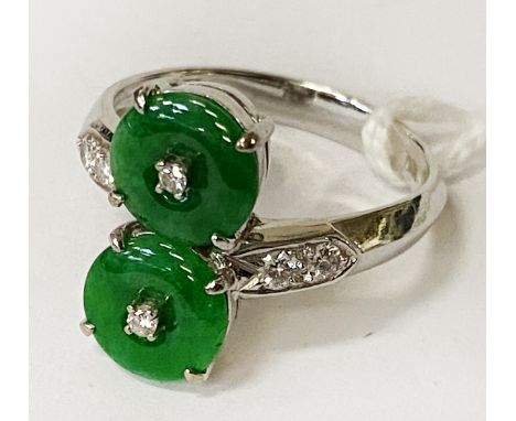 18CT WHITE GOLD JADE &amp; DIAMOND RING SIZE K 4.9 GRAMS APPROX 