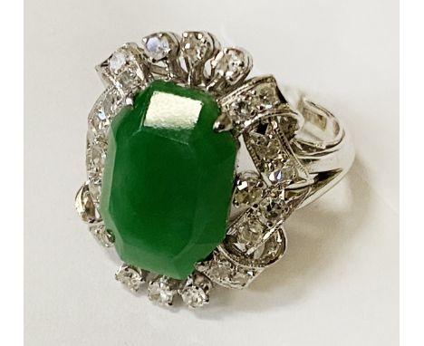 JADE &amp; DIAMOND RING IN 18CT WHITE GOLD 5.3 GRAMS APPROX SIZE K 