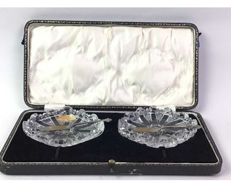 GROUP OF SILVER AND SILVER PLATED ITEMS, comprising a part silver candelabrum, 'Superb Diamond Crystal' crystal set with silv