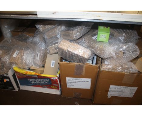 A QUANTITY OF SUNDRIES TO INCLUDE LIGHT BULBS ETC.
