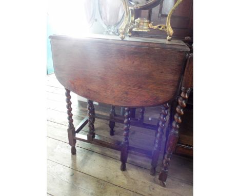 A small oak barley twist gate dining legged 