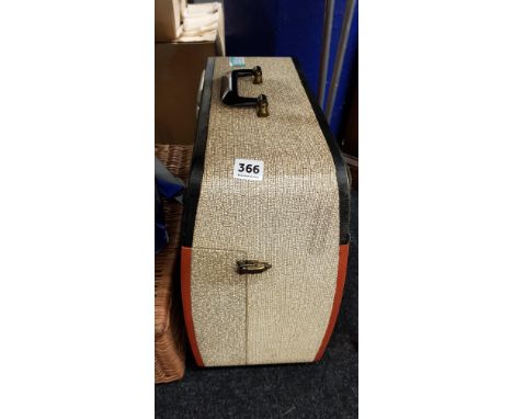 OLD RECORD PLAYER