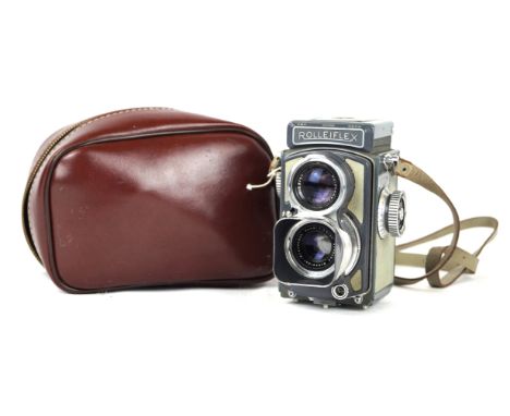 A Franke & Heidecke Rolleiflex twin lens cameraWith Xenar 1:3,5/60 lens numbered 5688283   CONDITION REPORT:  the camera does