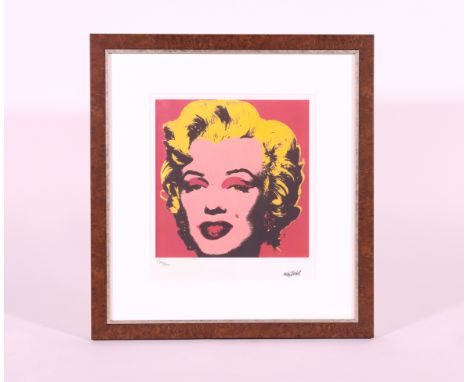 Andy WARHOL (After), Offset print Numbered 297/300 and signed in the plate "Marilyn Monroe" Dim Image 30 x 27 cm - Frame 49,5