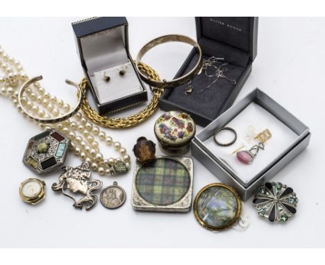 A quantity of silver set jewellery, including tiger's eye rings, art deco style synthetic ruby dress rings, hardstone silver 