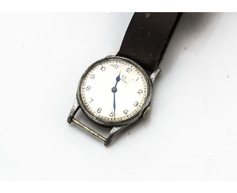 A 1920s Omega military wristwatch, chromed 32mm case, silvered dial with Arabic numerals, rear stainless steel cover marked w