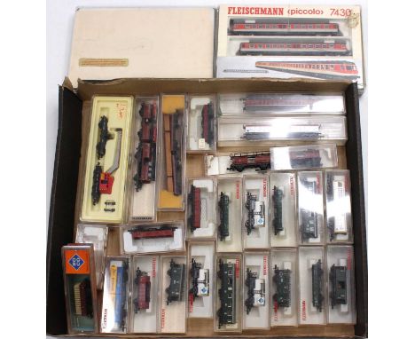 One tray containing a collection of continental N gauge items to include Fleischman Piccolo, Roco and others, various mixed e