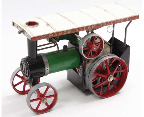 A Mamod TE1A steam traction engine of usual specification with scuttle and burner