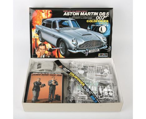 James Bond 007 Doyusha Aston Martin DB5 Model Kit from Goldfinger - highly detailed and rare 1:24 scale example, manufactured