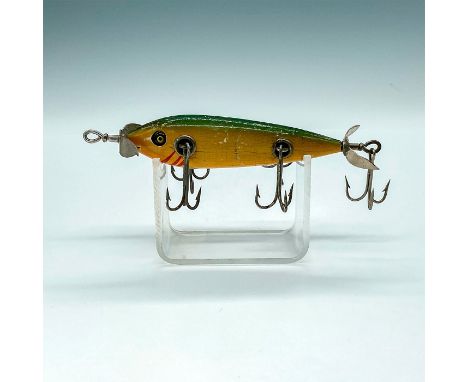 Believed to be Shakespeare but, unmarked. Serious looking lure with 5 hooks and propellers in the front and back. Painted gre
