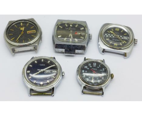 Five gentleman's wristwatch heads, three Timex, Sekonda automatic and Seiko