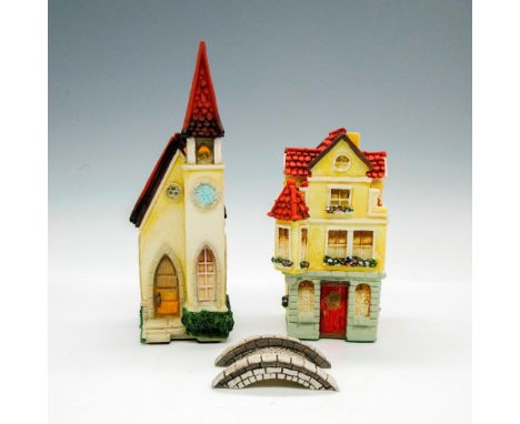 Includes 2 colorful buildings in yellow with red roofs, Bavarian Church 995-D and Kinder Way house 961-D. Cobblestone bridge 