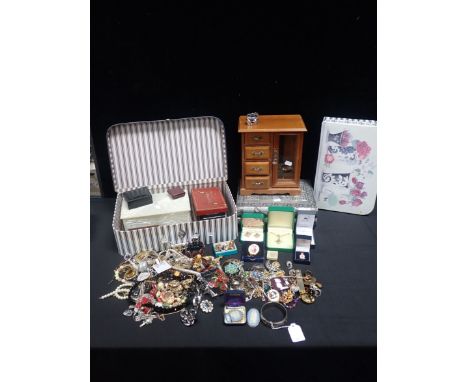 A LARGE COLLECTION OF COSTUME JEWELLERY including a silver bangle, Wedgwood Jasper items, and various jewellery boxes