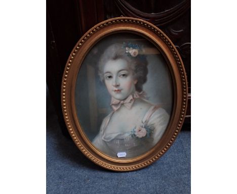 LATE 18TH CENTURY PORTRAIT OF A LADY pastel, in oval frame 38.5 x 30c (overall)