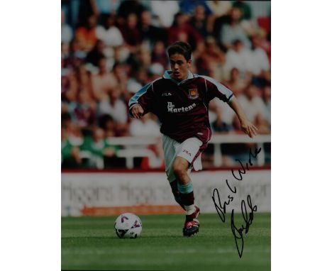 Joe Cole Signed 8x10 West Ham United Photo. Good condition. All autographs come with a Certificate of Authenticity. We combin